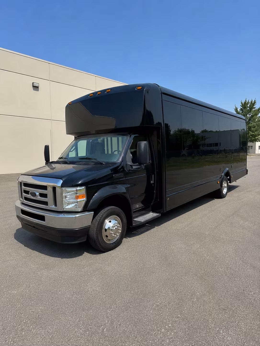 Kansas City Sporting Event Transportation onboard seating