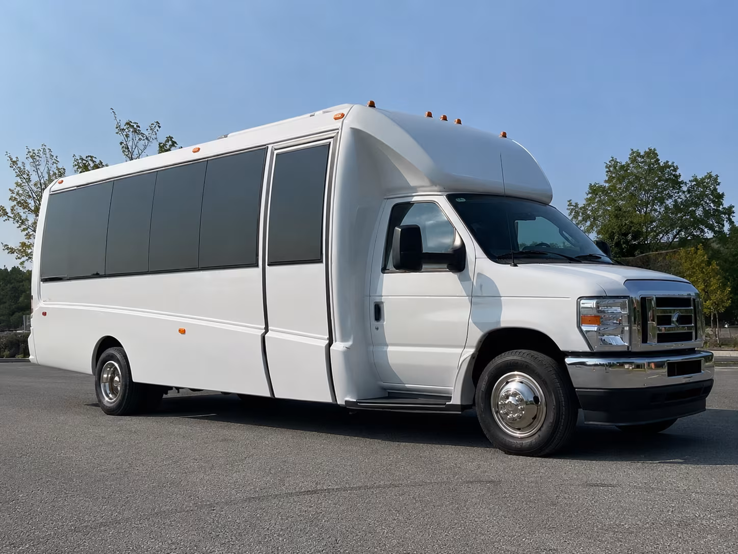 Kansas City Wedding Transportation party bus exterior