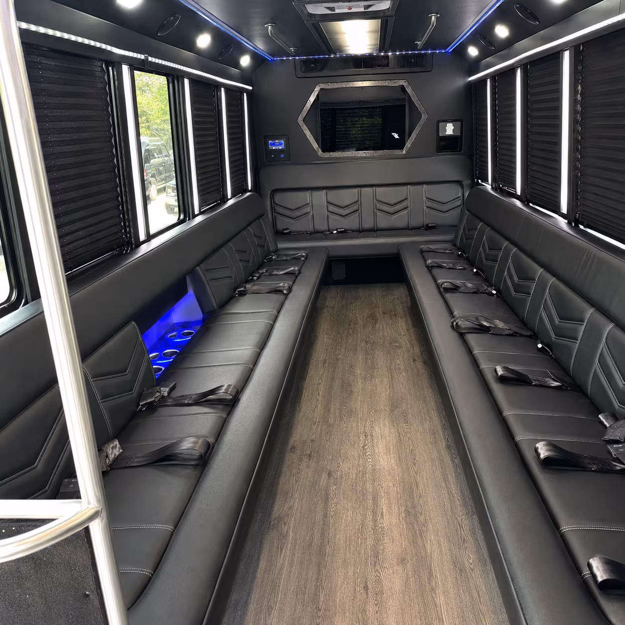 Kansas City Winery Tour & Pub Crawl Transportation party bus exterior