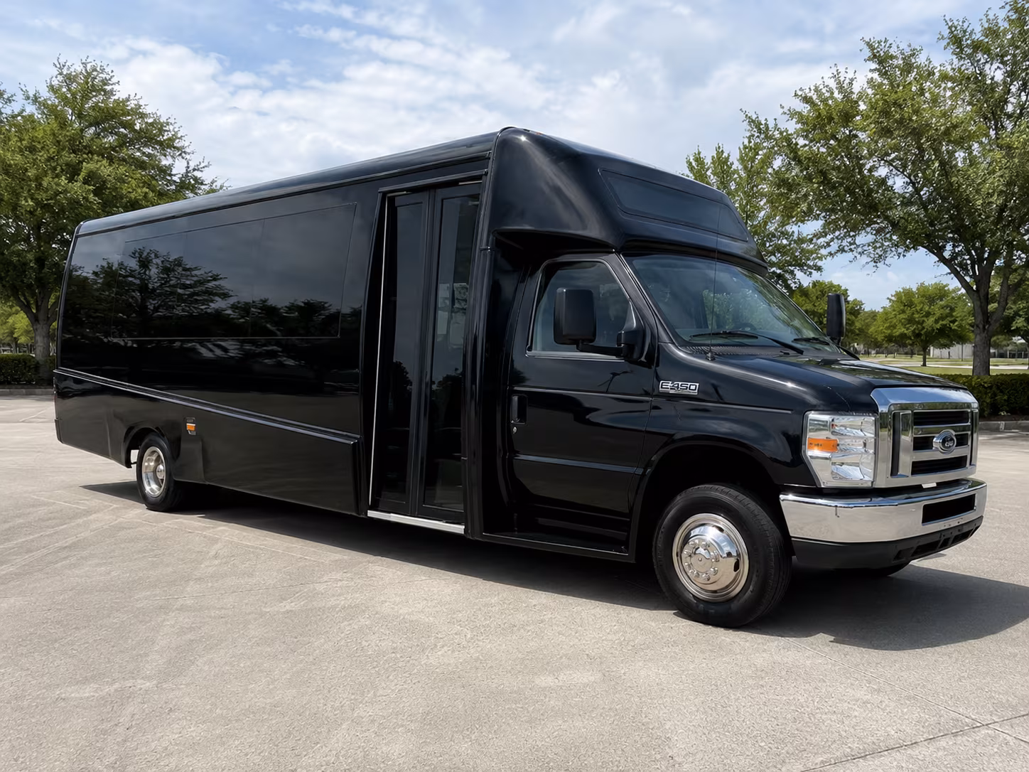 Overland Park Wedding Transportation & Shuttle Service